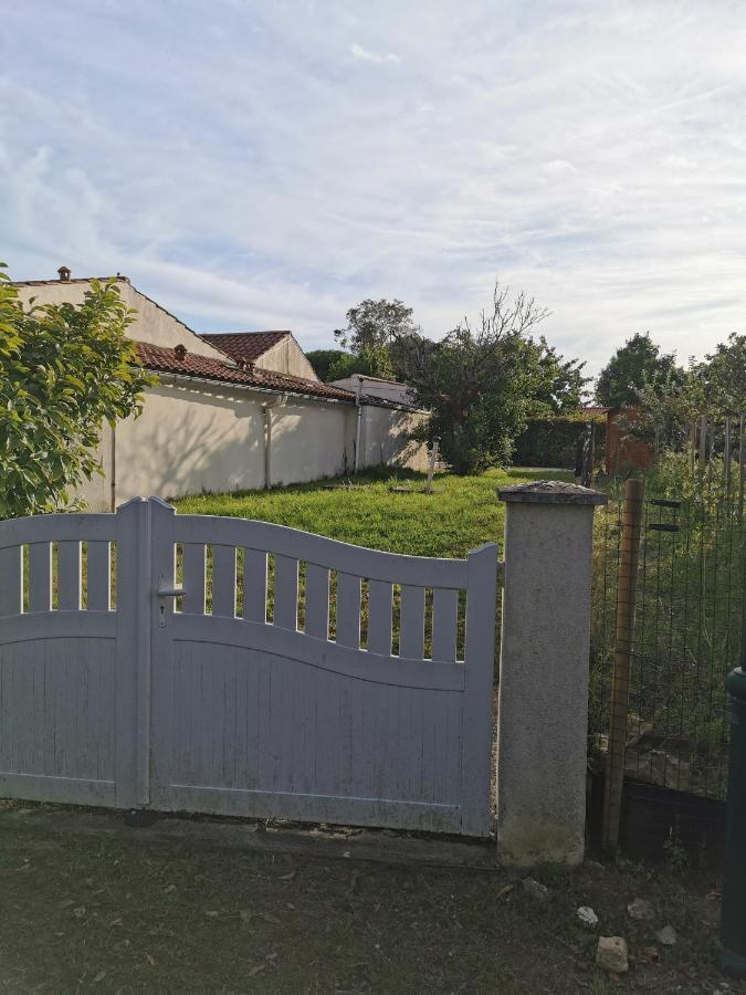 Comme A La Maison La Jonchere Eksteriør bilde